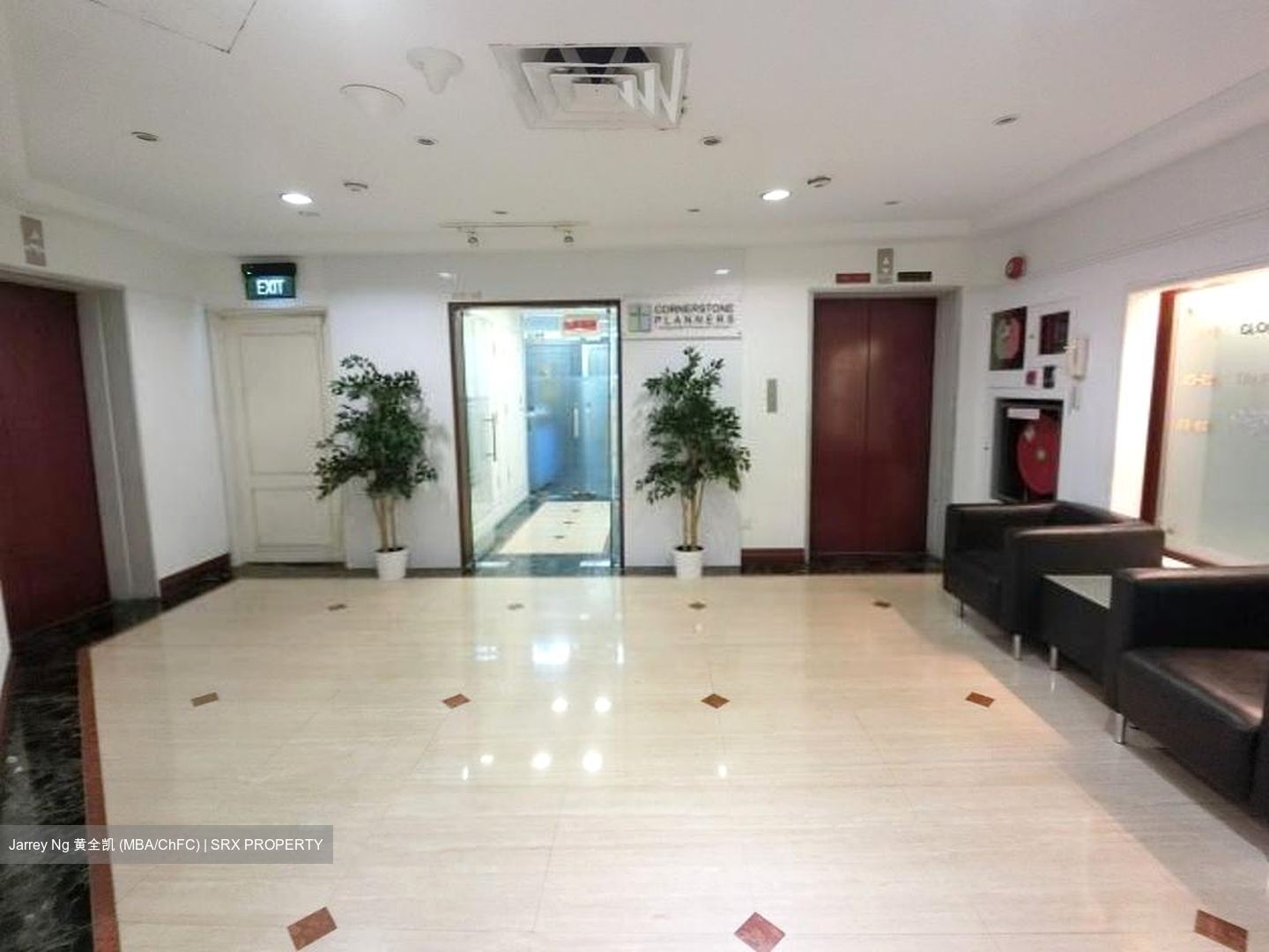 The Octagon (D1), Office #484955981